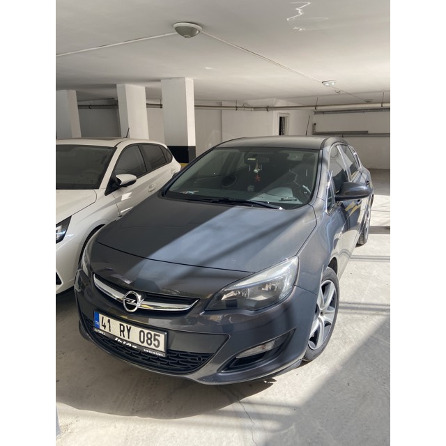 İlk Sahibinden Kazasız Değişensiz 2013 Opel Astra Edition - 2